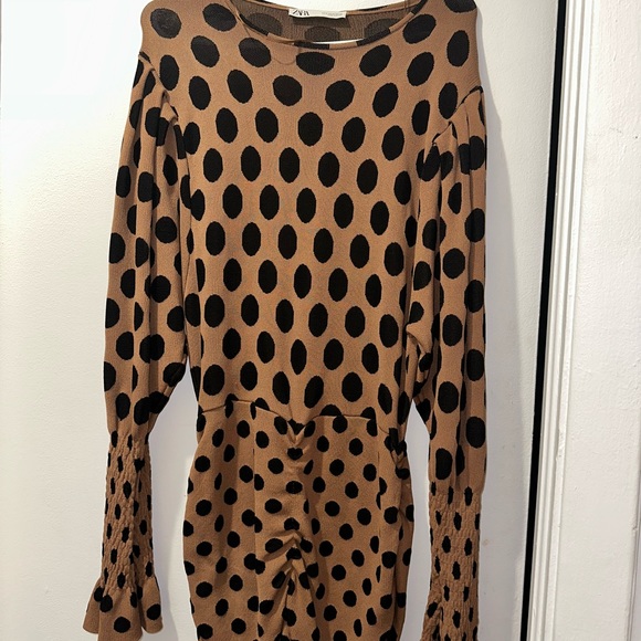 Zara dress - Picture 2 of 2